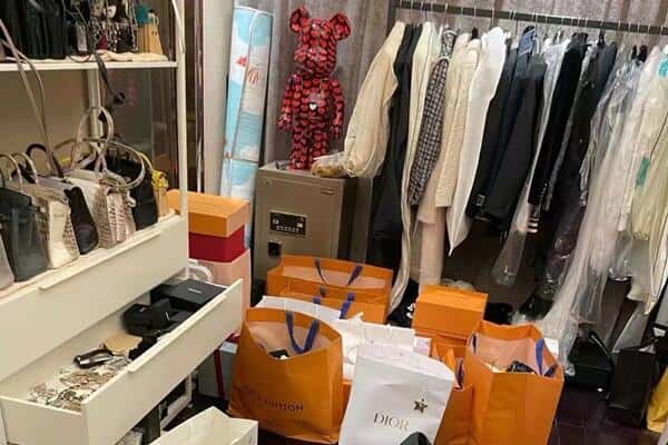 湛江市吴川回收一线品牌衣服